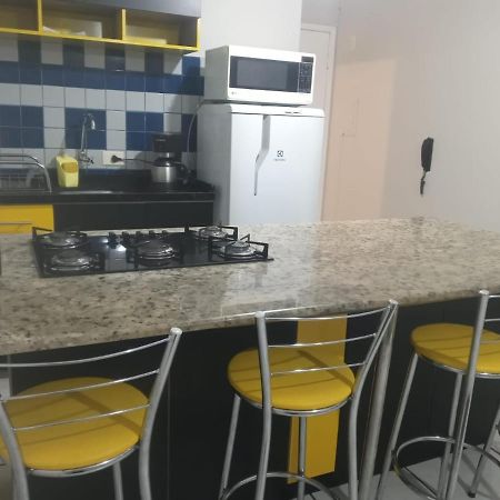 Elegante Apartamento No Centro De Curitiba Exterior foto