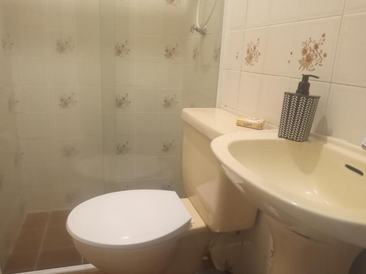 Elegante Apartamento No Centro De Curitiba Exterior foto